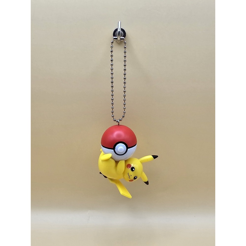 Pikachu Pokemon Swinging Mini‎ Figure Toy Nintendo Key Chain Japanese Anime Rare
